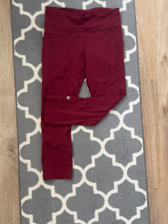 Lululemon Pace Rival Crop 22”- Size 6 - Picture 2 of 5